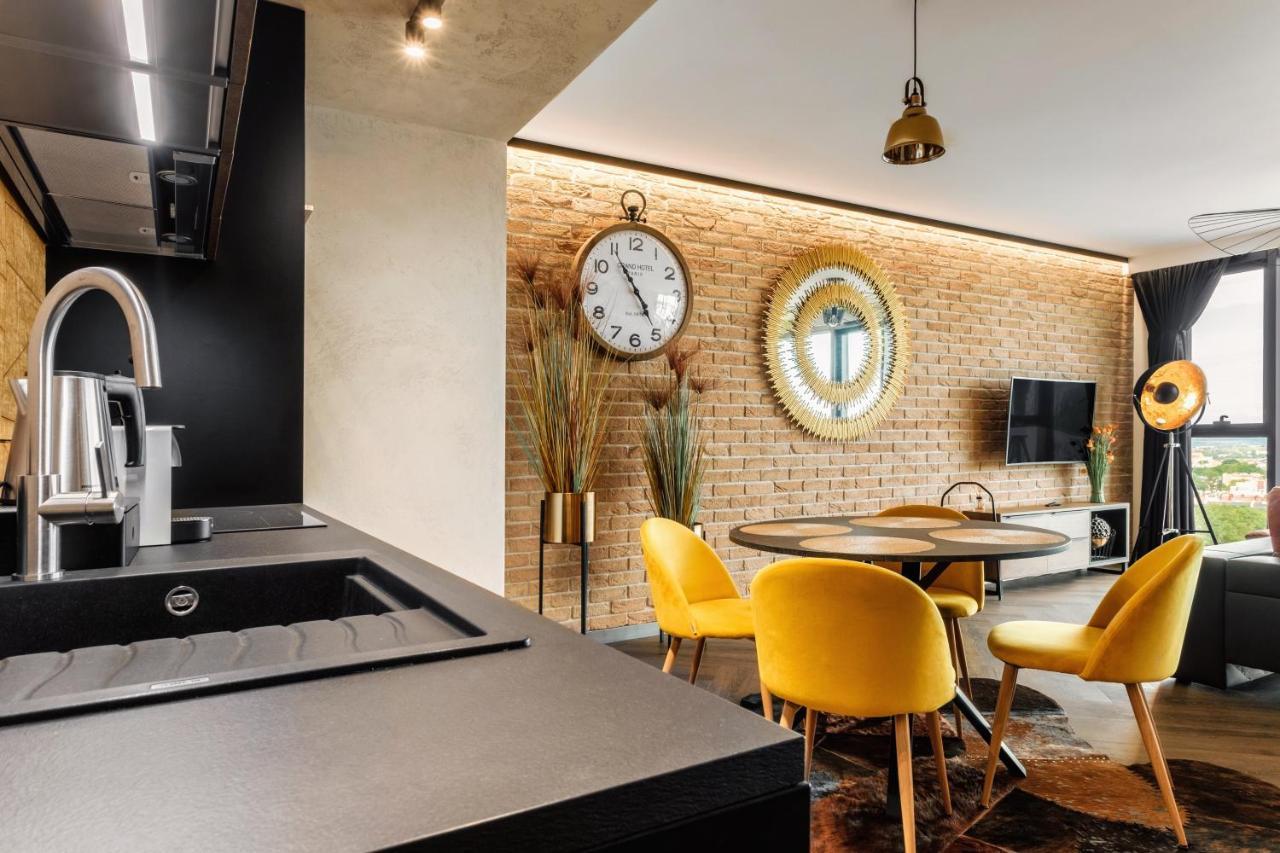 Skyview Suite - Niepowtarzalny Widok I Basen Lublin Exterior foto